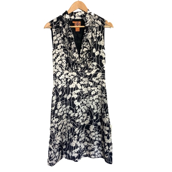 Tory Burch Dresses & Skirts - Tory Burch Black & White Floral Print Silk…